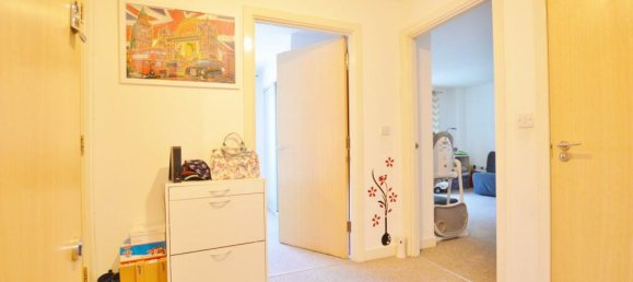 1 bedroom Apartment in Barking, United Kingdom No. 12493 10