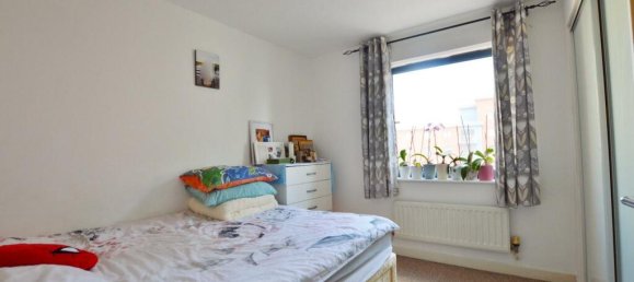 1 bedroom Apartment in Barking, United Kingdom No. 12493 7