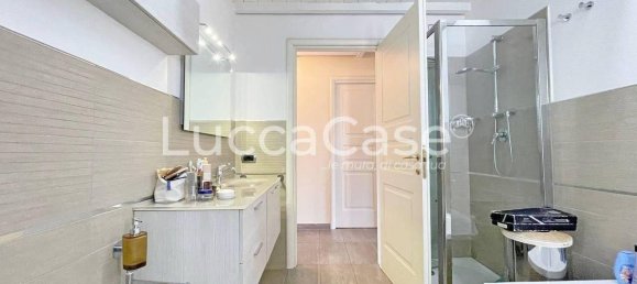 2 غرف نوم شقة في Capannori, Italy رقم 282920 8