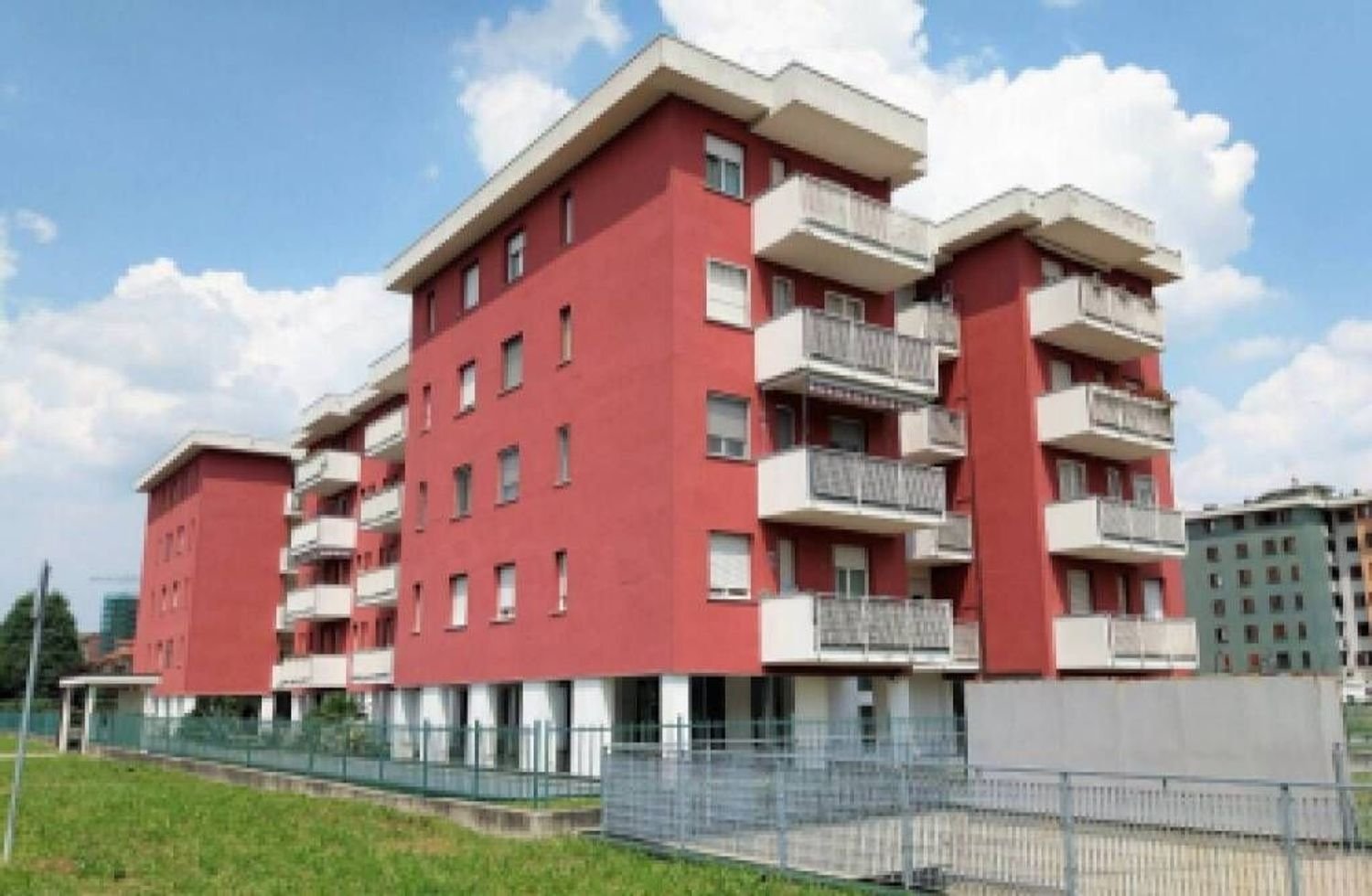 3-salle Appartement à Garbagnate Milanese, Italy No. 6941