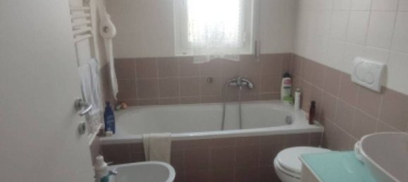 3-salle Appartement à Garbagnate Milanese, Italy No. 6941 3