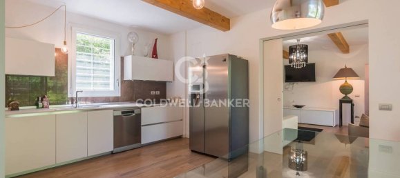 3 bedrooms Villa in Castel San Pietro Terme, Italy No. 360100 4