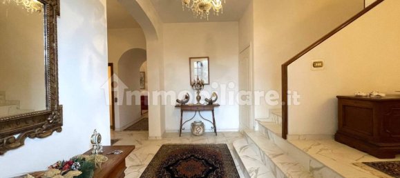 3 Schlafzimmer Villa in Quarrata, Italy, Nr. 165042 43
