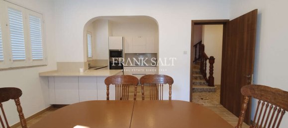 4 bedrooms Villa in Balzan, Malta No. 11449 3