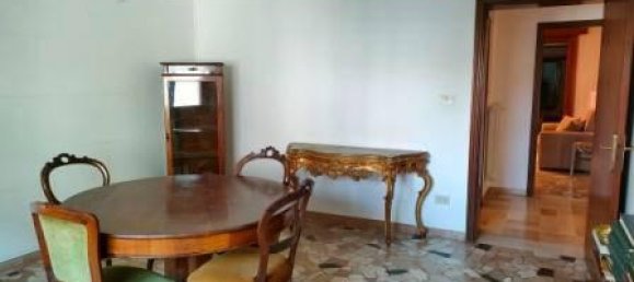 5-salle Appartement à Venice, Italy No. 29898 6