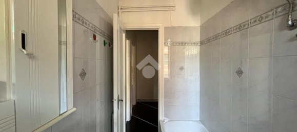 4 bedrooms Apartment in Genoa, Italy No. 318484 22