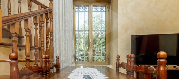 9 rooms Building in Rome, Italy No. 28358 4