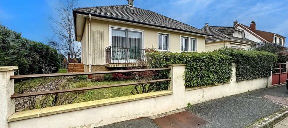 3 Schlafzimmer Haus in Longjumeau, France, Nr. 351812 2