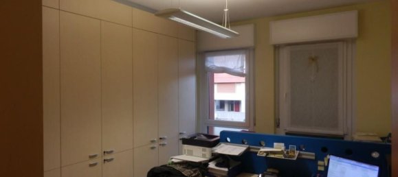  مكتب في Pordenone, Italy 170متر مربع رقم 170117 2