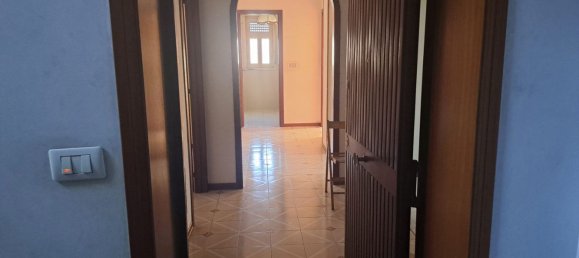 4 bedrooms Apartment in Misterbianco, Italy No. 346012 2