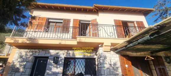 9-salle Villa à Sanremo, Italy No. 36425 2