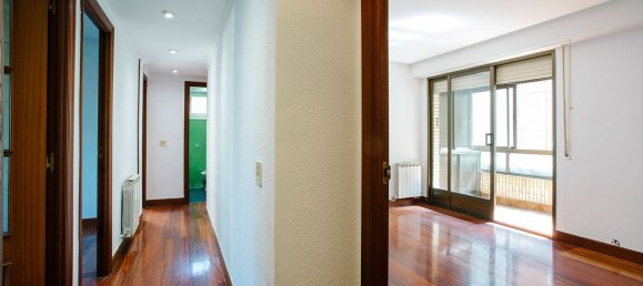 Apartamento de 3 dormitorios en Comunidad Autónoma Vasca, Spain No. 146336 2
