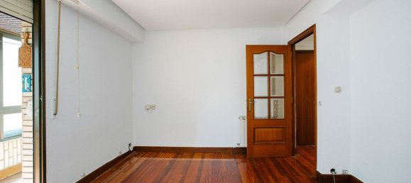 Apartamento de 3 dormitorios en Comunidad Autónoma Vasca, Spain No. 146336 10