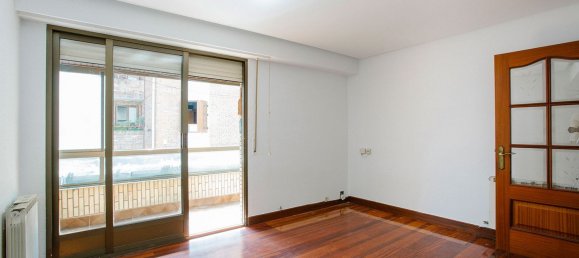 Apartamento de 3 dormitorios en Comunidad Autónoma Vasca, Spain No. 146336 5