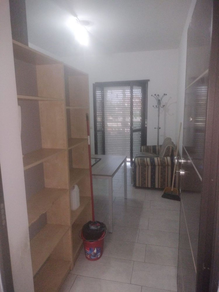 2 rooms Apartment in Rome, Italy No. 286227