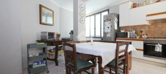 4-salle Appartement à Pinasca, Italy No. 295404 10