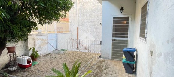 2 bedrooms Apartment in Bari, Italy No. 300024 14