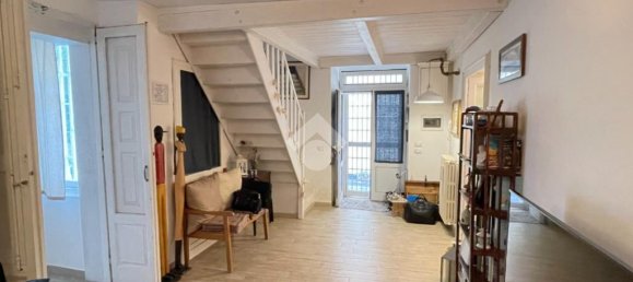 2 bedrooms Apartment in Bari, Italy No. 300024 6