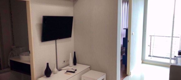 1 bedroom Condo in Bang Rak, Thailand No. 12918 3