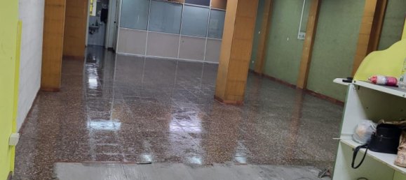 137m² Commercial property in Sabadell, Spain No. 27664 2