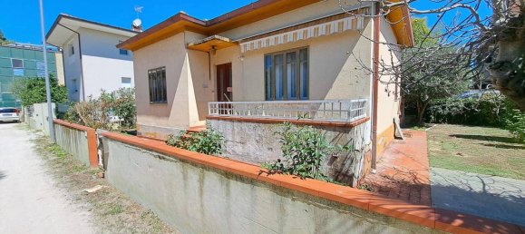 2 Schlafzimmer Villa in Senigallia, Italy, Nr. 300496 6