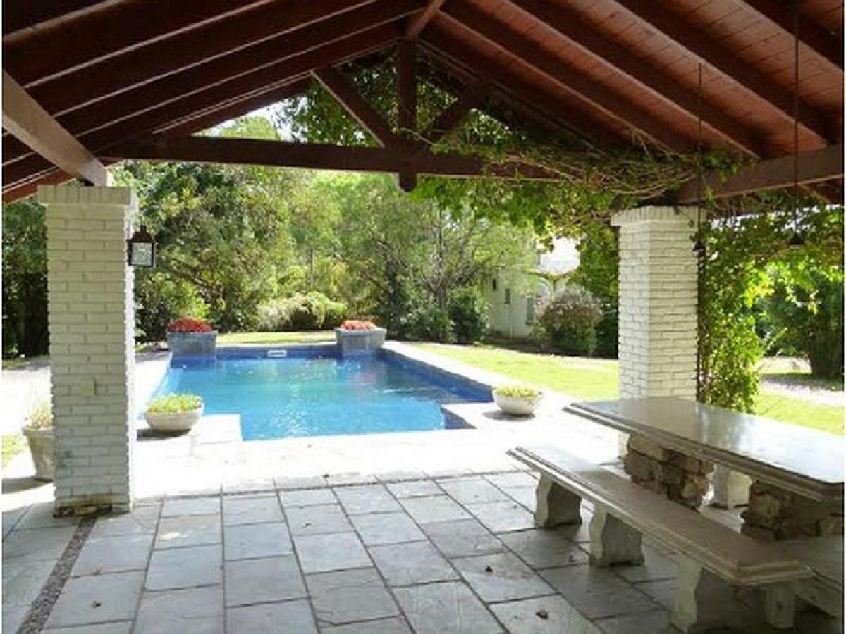 Дом с 6 спальнями в Мальдонадо, Уругвай № 9439