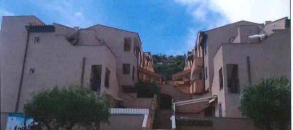 3 rooms Apartment in Castiglione della Pescaia, Italy No. 191510 2