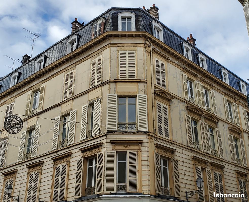 Квартира с 3 спальнями в Труа, Франция № 77228