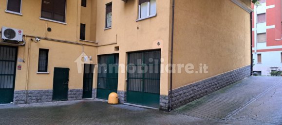 3 rooms Commercial property in Sesto San Giovanni, Italy No. 141128 8