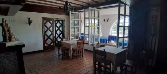 890m² Commercial property in Alba de Tormes, Spain No. 81535 11