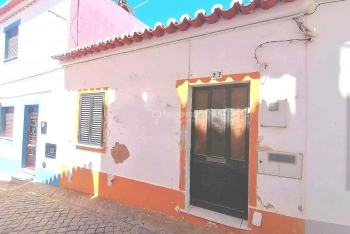 Studio in Lagos, Portugal No. 4305