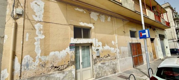 Casa de 5 habitaciónes en Matera, Italy No. 22688 2