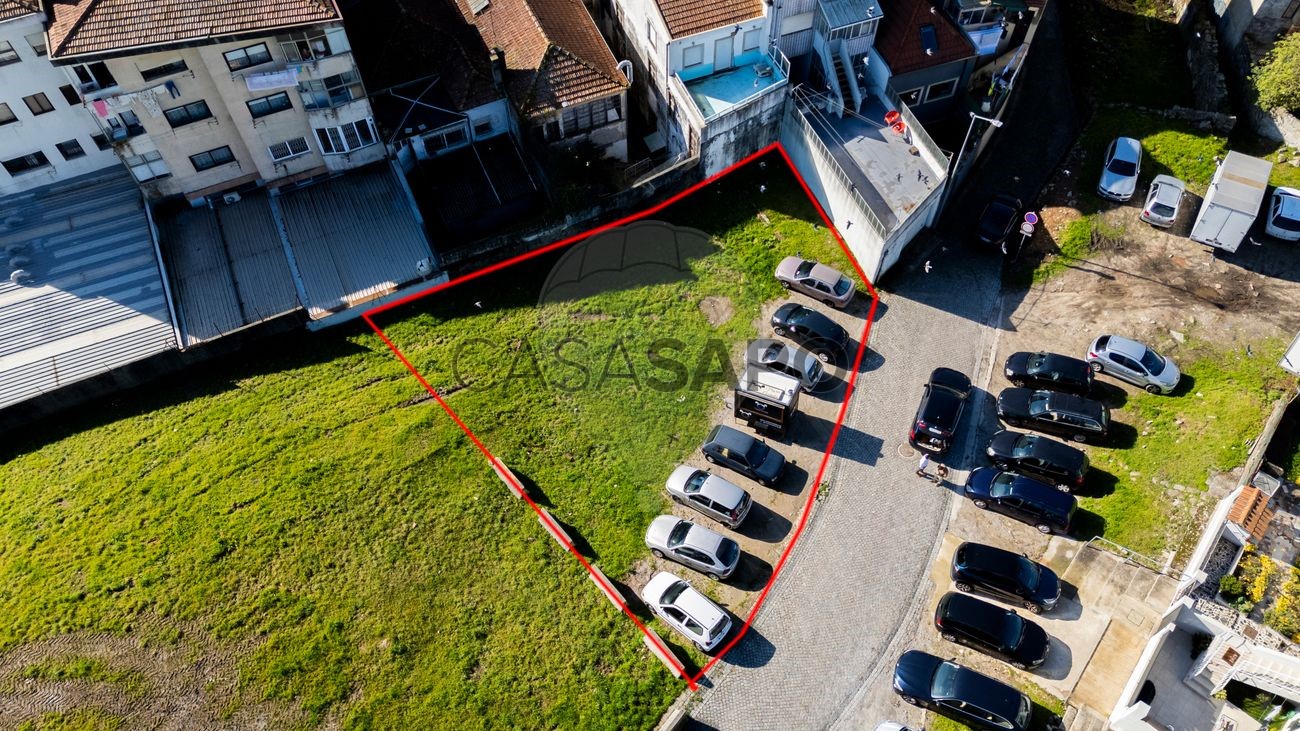 252m² Land in Porto, Portugal No. 219422