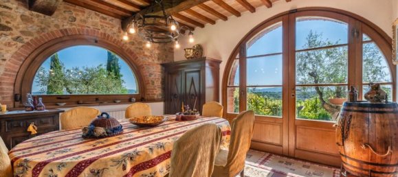 4 bedrooms Villa in Città della Pieve, Italy No. 57391 5