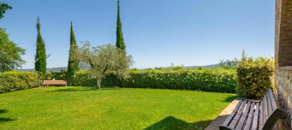 4 bedrooms Villa in Città della Pieve, Italy No. 57391 4