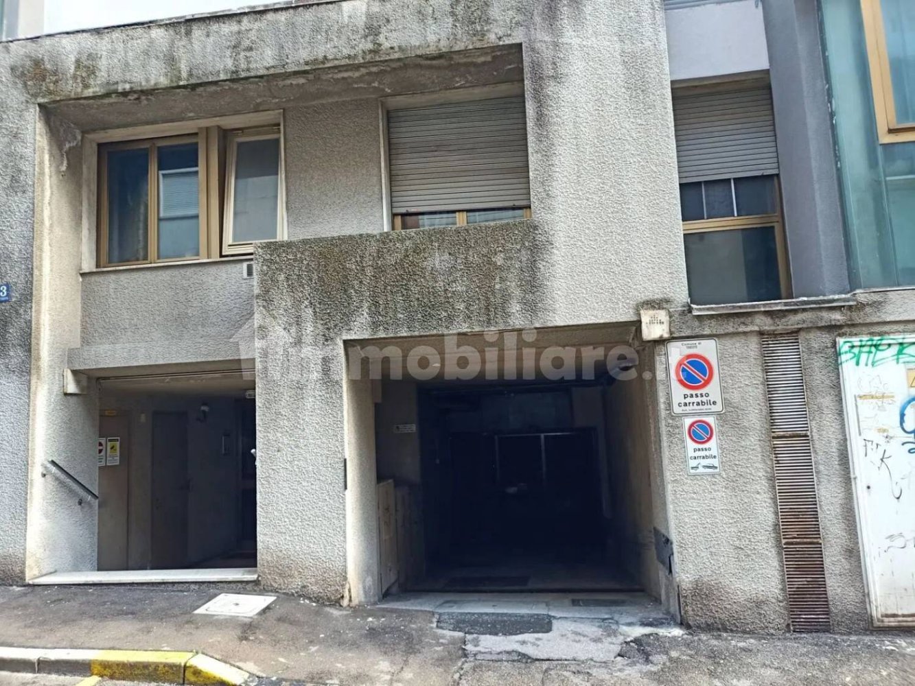 10m² Garage in Trieste, Italy No. 338860