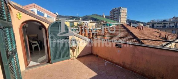 Apartamento de 4 dormitorios en Rapallo, Italy No. 372898 27