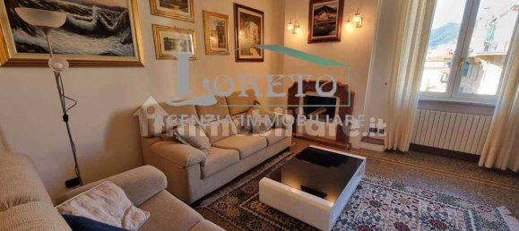 Apartamento de 4 dormitorios en Rapallo, Italy No. 372898 3