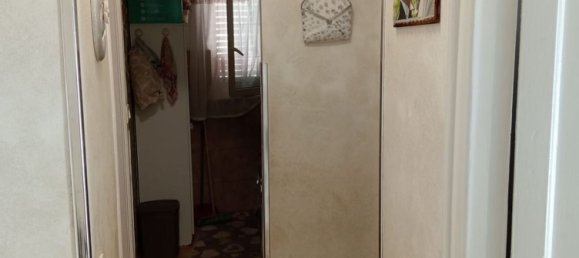3-salle Appartement à Palermo, Italy No. 279560 6