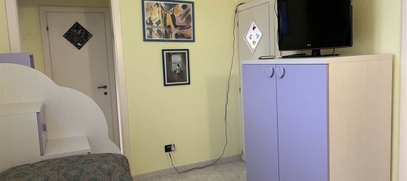 4-Zimmer Wohnung in Livorno, Italy, Nr. 215479 9