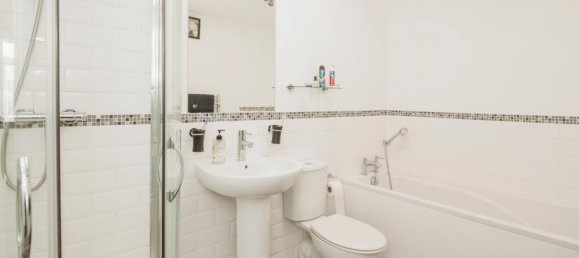 2 Schlafzimmer Wohnung in Croydon, United Kingdom, Nr. 8157 7