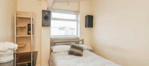 2 Schlafzimmer Wohnung in Croydon, United Kingdom, Nr. 8157 6