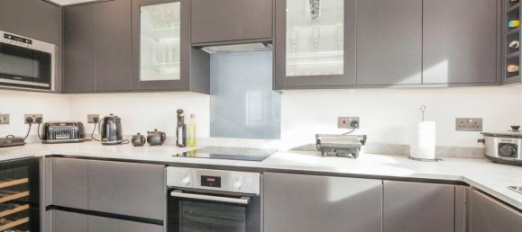 2 Schlafzimmer Wohnung in Croydon, United Kingdom, Nr. 8157 10