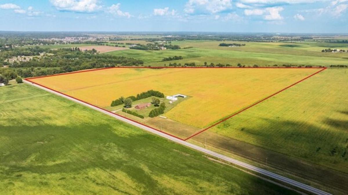  Land in Lowell, USA No. 477697