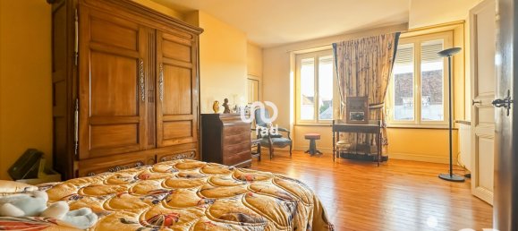 Casa de 3 dormitorios en Les Bordes, France No. 271680 19