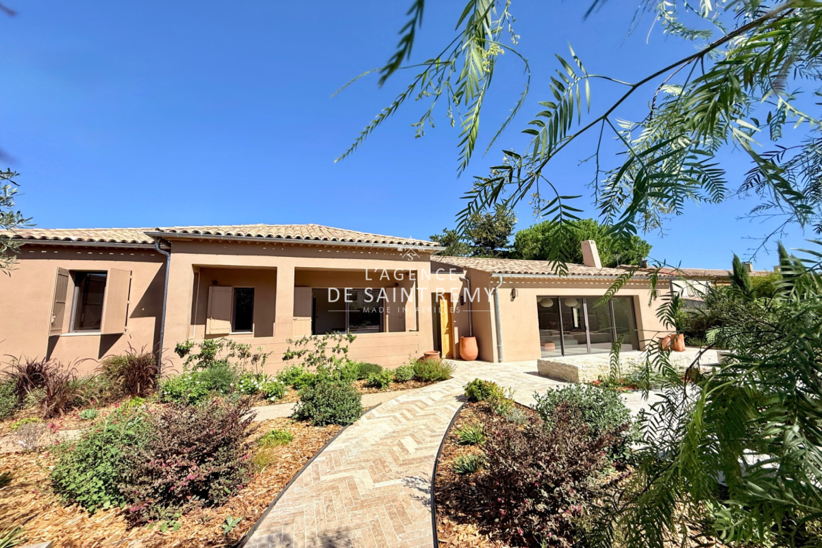 4 bedrooms House in Saint-Remy-de-Provence, France No. 344322