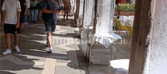 5 rooms Commercial property in Venice, Italy No. 61522 30