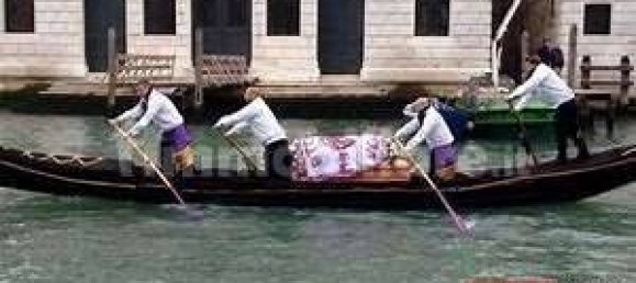 5 rooms Commercial property in Venice, Italy No. 61522 9