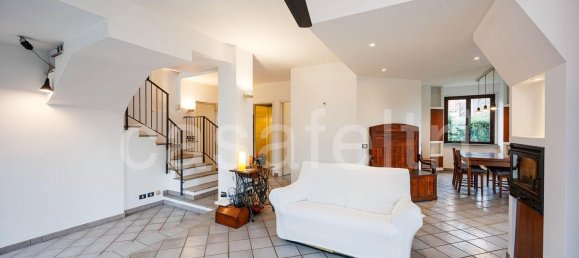 5-Zimmer Villa in Mozzo, Italy, Nr. 63501 2