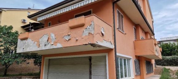 11-salle Maison à Civitanova Marche, Italy No. 307583 6